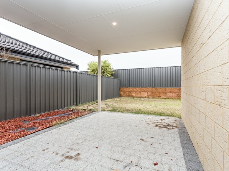 12 Jindabyne Street, Hilbert WA 6112