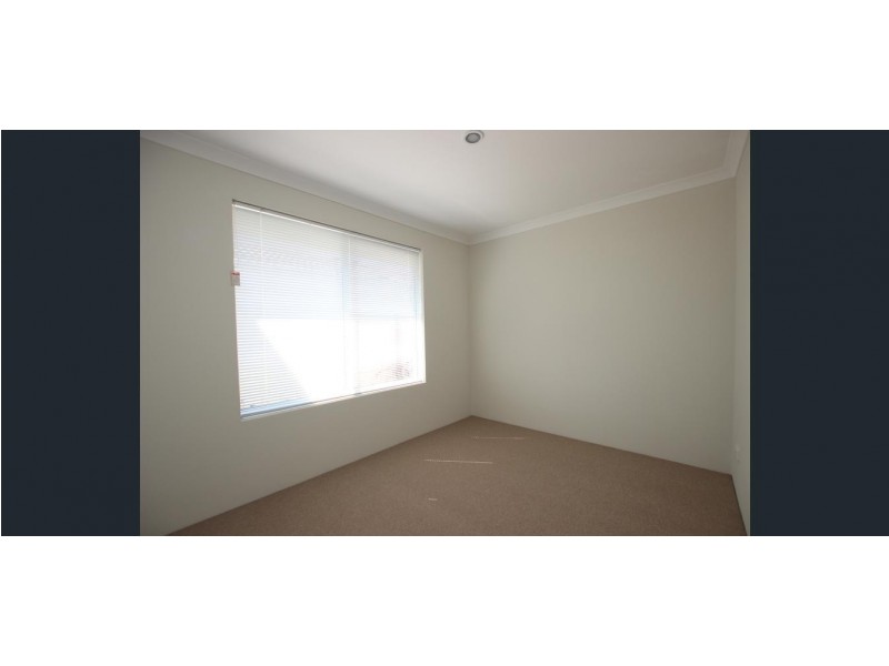 1/19 Muscari Close, Seville Grove WA 6112