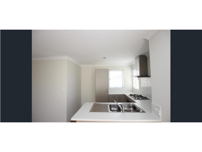 1/19 Muscari Close, Seville Grove WA 6112