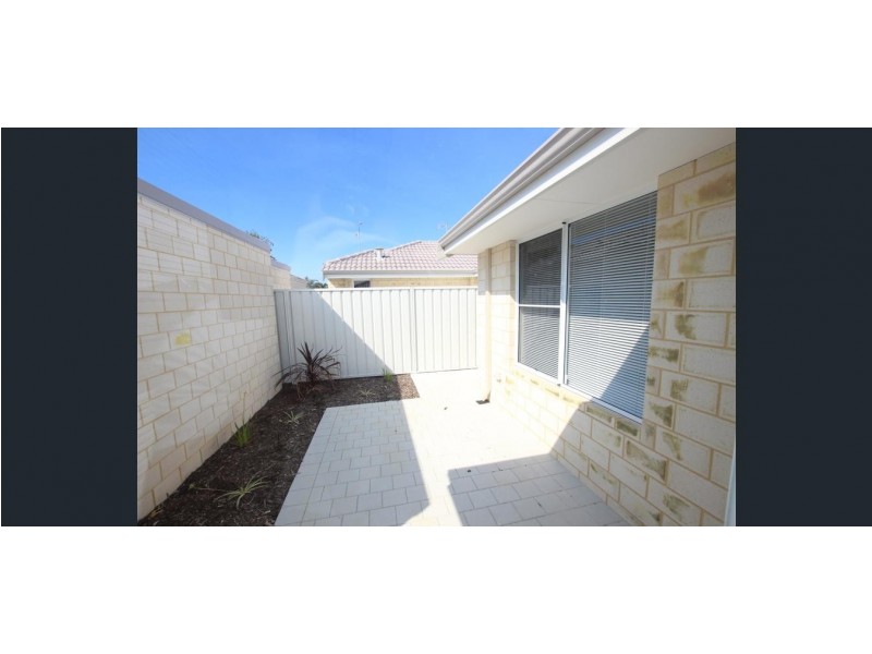 1/19 Muscari Close, Seville Grove WA 6112