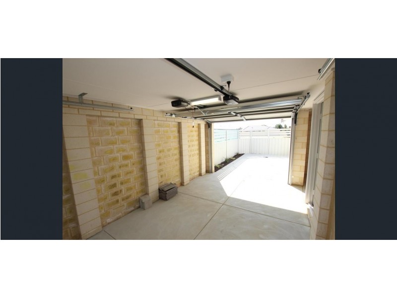 1/19 Muscari Close, Seville Grove WA 6112