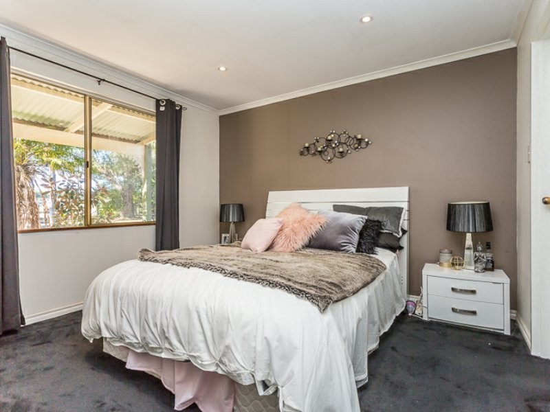 34 Briggs Road, Byford WA 6122