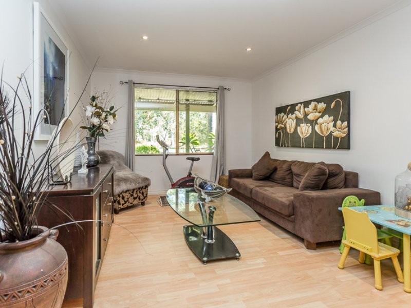 34 Briggs Road, Byford WA 6122