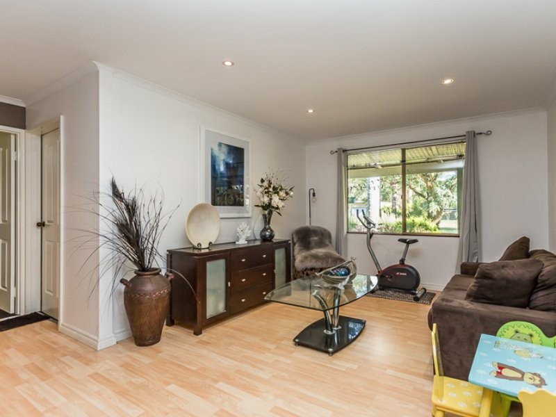 34 Briggs Road, Byford WA 6122