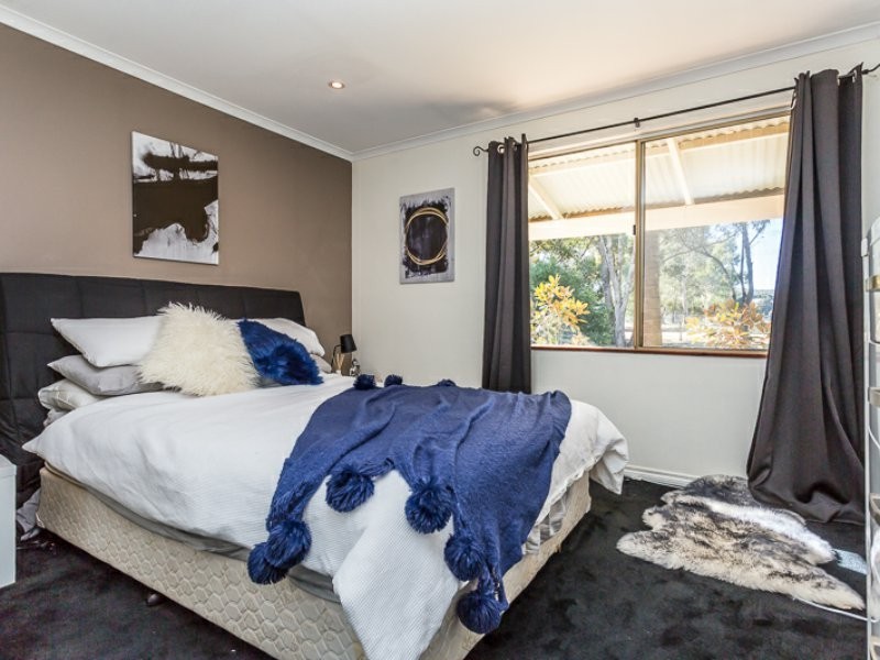 34 Briggs Road, Byford WA 6122