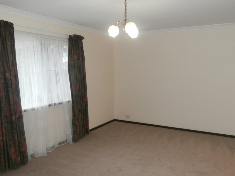 4 Westminster Court, Armadale WA 6112