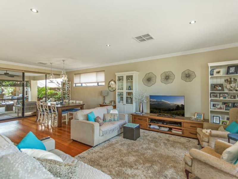 3 Jade Street, Mount Richon WA 6112