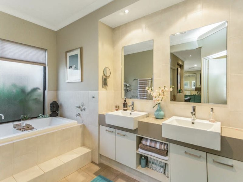 3 Jade Street, Mount Richon WA 6112