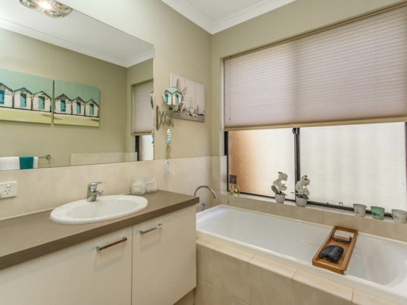 3 Jade Street, Mount Richon WA 6112