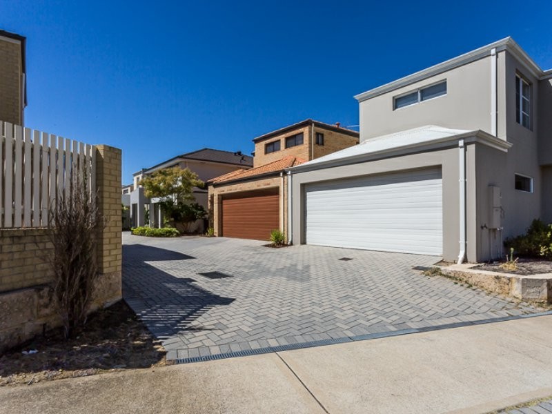 3B Bondi Way, Aubin Grove WA 6164