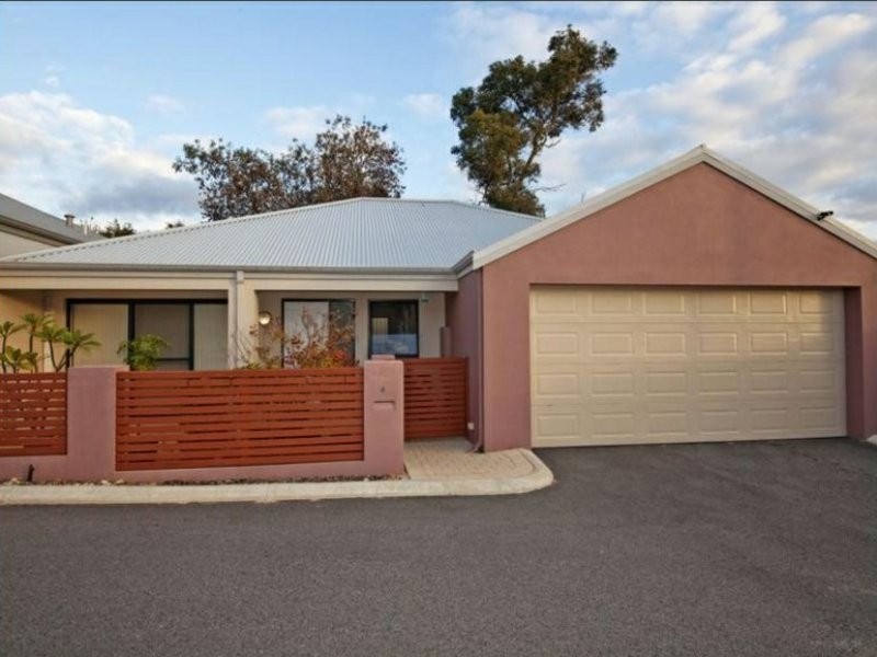 Villa 4/17 Sinclair Street, Armadale WA 6112