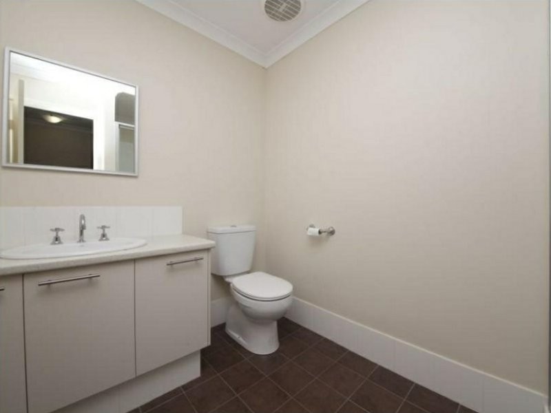 Villa 4/17 Sinclair Street, Armadale WA 6112