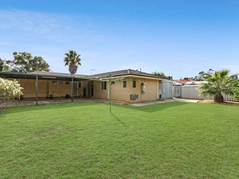 10 Pigott Street, Armadale WA 6112