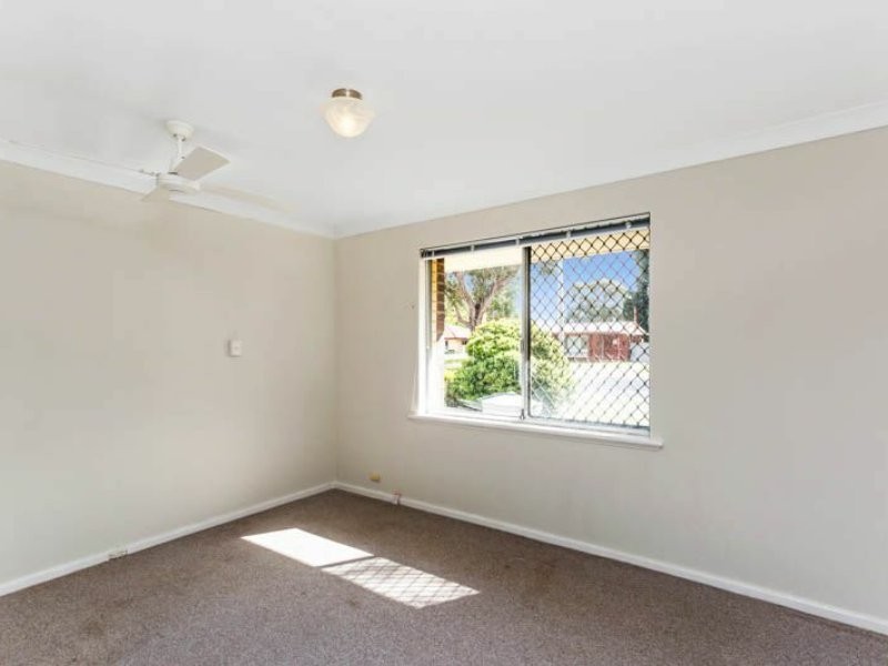 10 Pigott Street, Armadale WA 6112