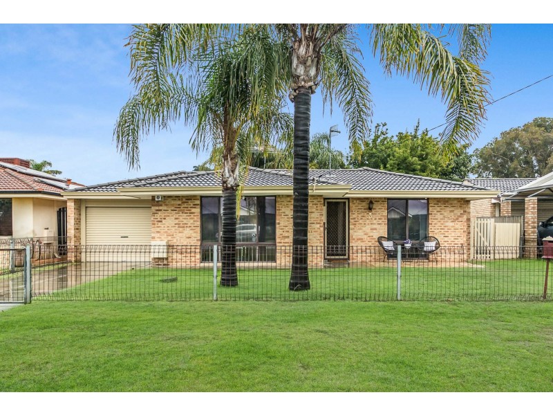 3 Begonia Close, Ferndale WA 6148