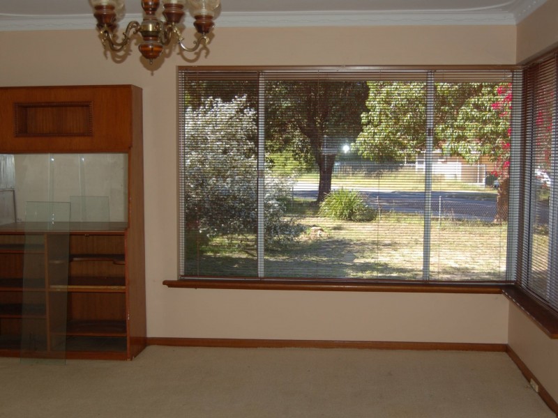 9 Fifth Road, Armadale WA 6112