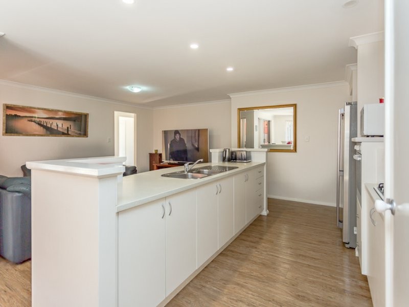 12 Diamantina Boulevard, Byford WA 6122