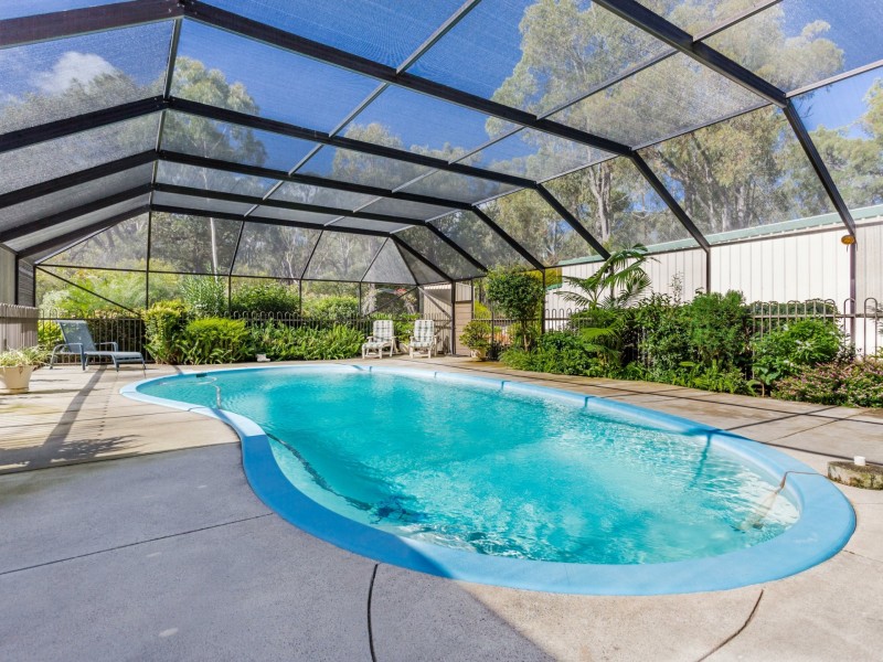 685 Albany Highway, Bedfordale WA 6112