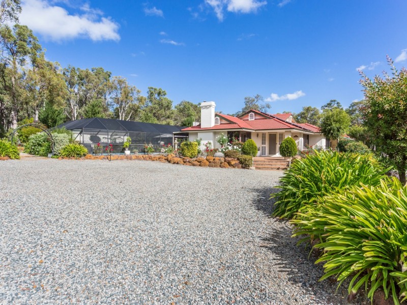 685 Albany Highway, Bedfordale WA 6112