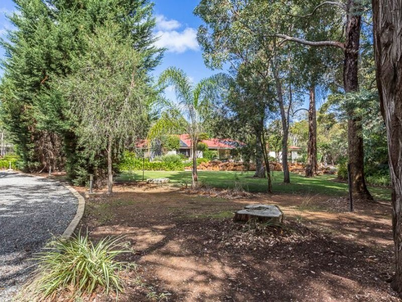 685 Albany Highway, Bedfordale WA 6112
