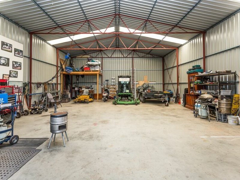 685 Albany Highway, Bedfordale WA 6112