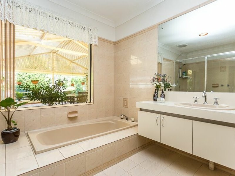 685 Albany Highway, Bedfordale WA 6112