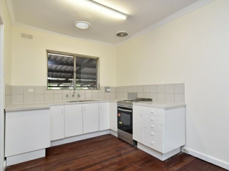 21 Badbury Road, Armadale WA 6112