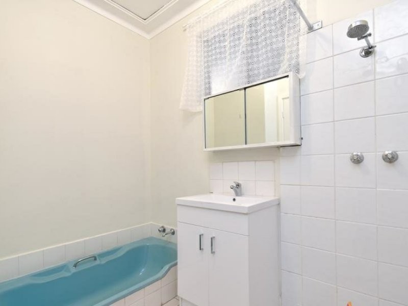 21 Badbury Road, Armadale WA 6112