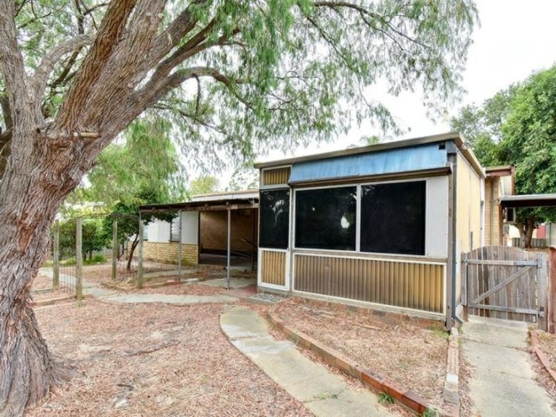 21 Badbury Road, Armadale WA 6112