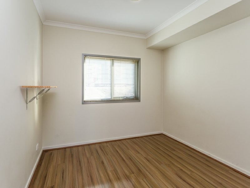 3/30 Malata Crescent, Success WA 6164