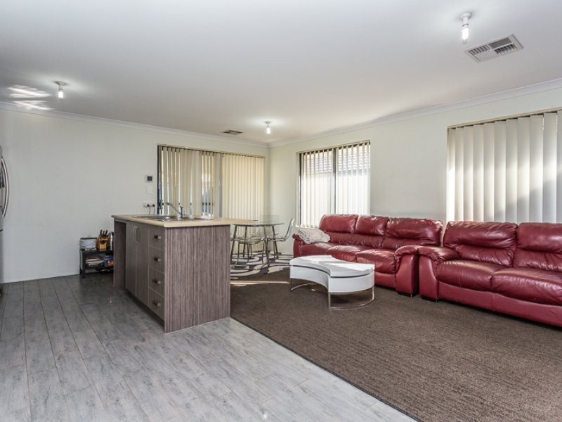 38 Araucaria Boulevard, Byford WA 6122