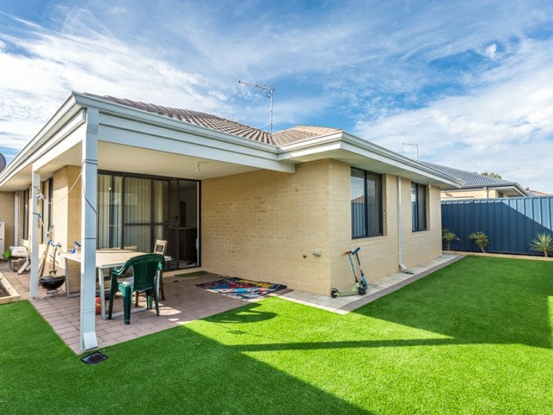 38 Araucaria Boulevard, Byford WA 6122