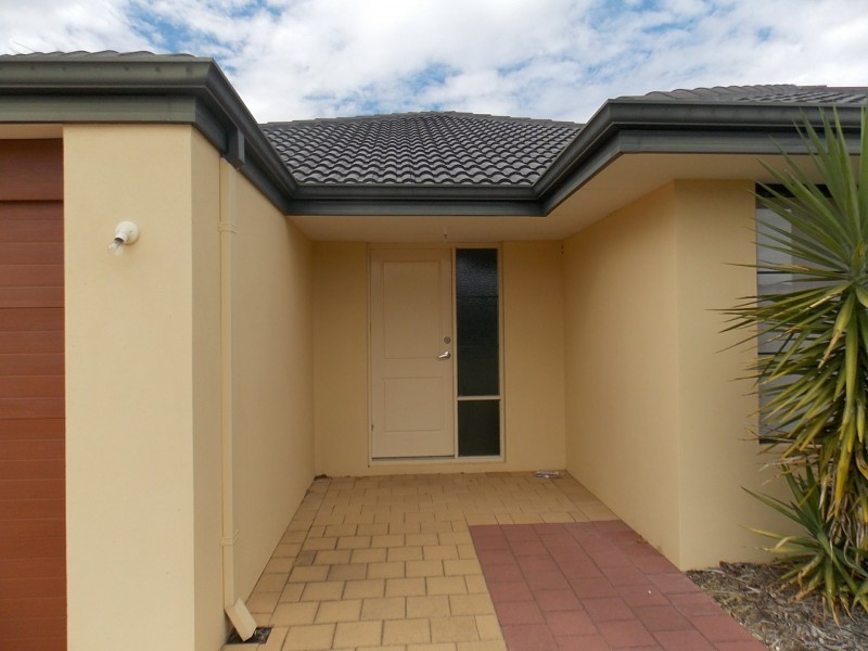 12 Gingerale Circle, Byford WA 6122