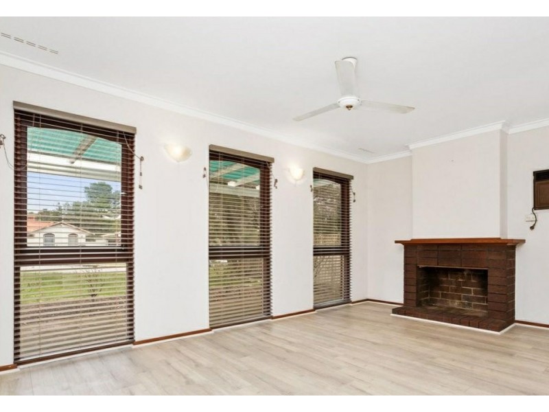 26 Deerness Way, Armadale WA 6112