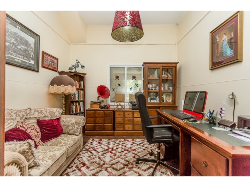 61 Fifth Road, Armadale WA 6112