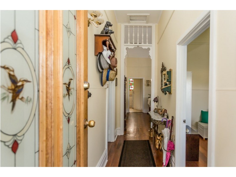 61 Fifth Road, Armadale WA 6112