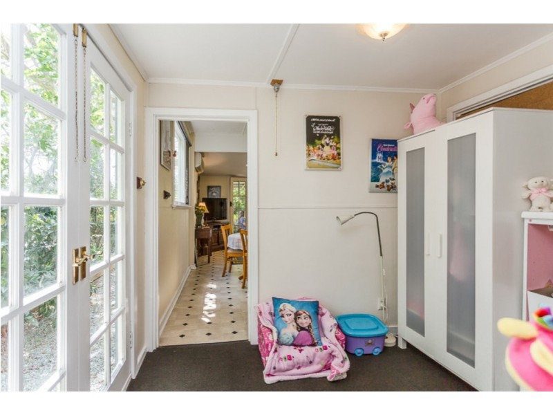 61 Fifth Road, Armadale WA 6112