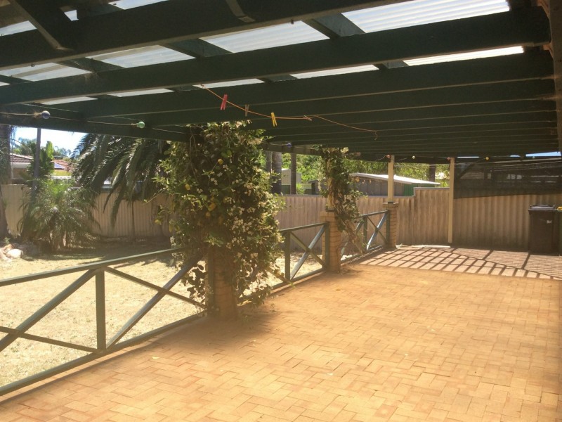 15 McGrath Place, Seville Grove WA 6112