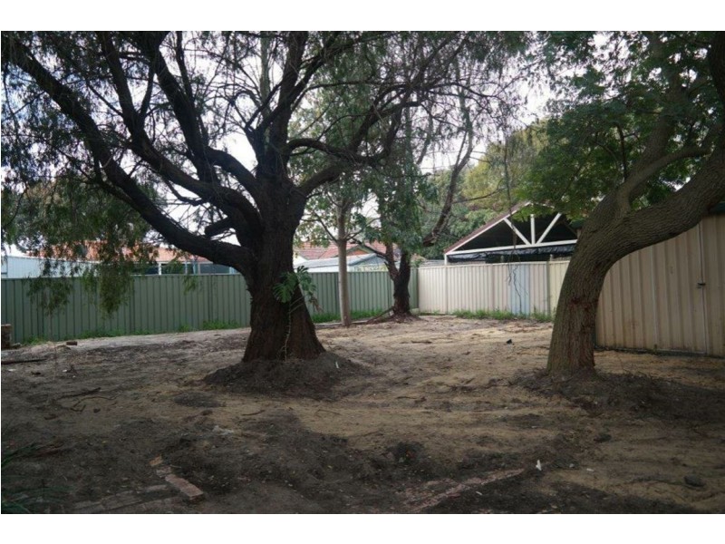 14 Drayton Court, Kelmscott WA 6111