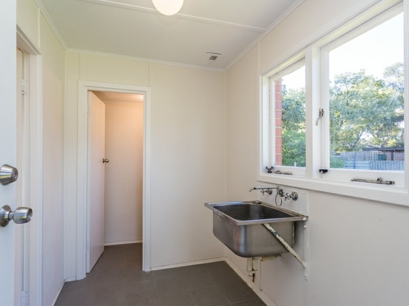 12 Cabarita Road, Armadale WA 6112