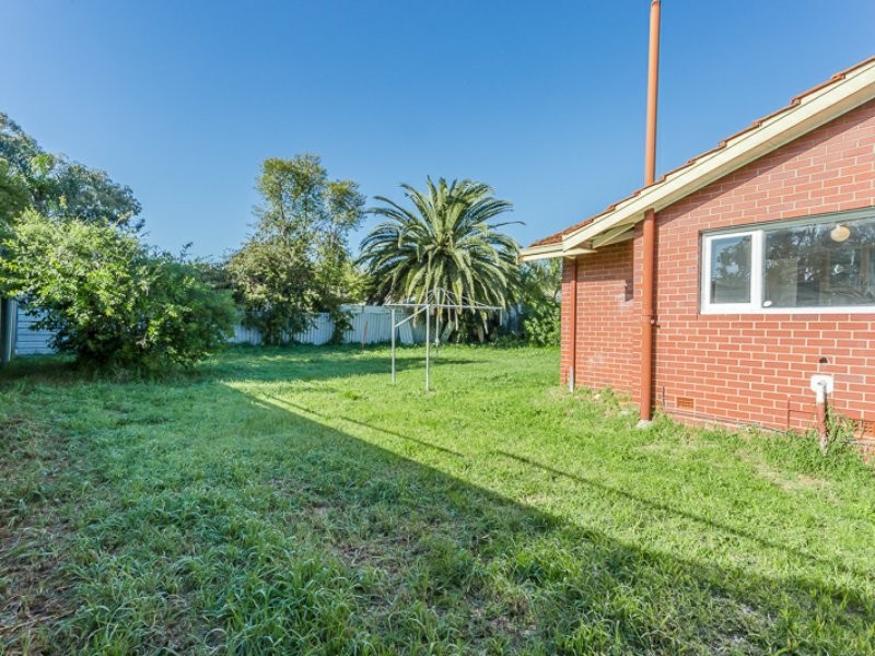 12 Cabarita Road, Armadale WA 6112