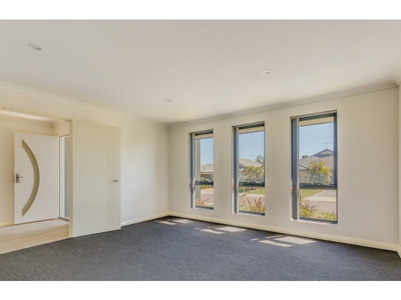 38 Benalla Crescent, Byford WA 6122
