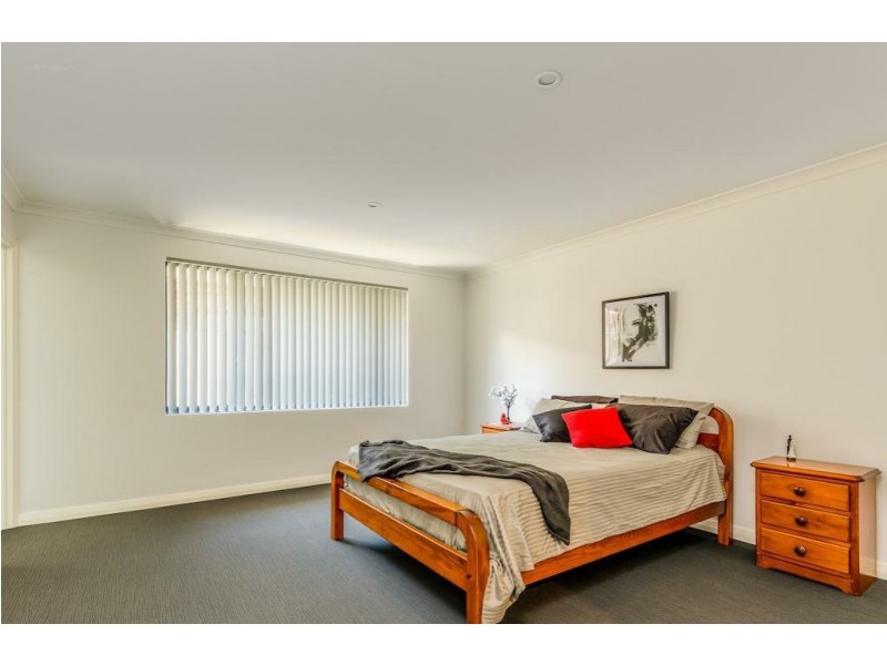 38 Benalla Crescent, Byford WA 6122