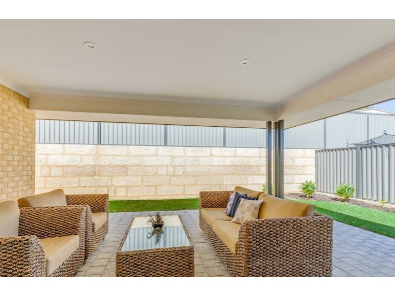38 Benalla Crescent, Byford WA 6122