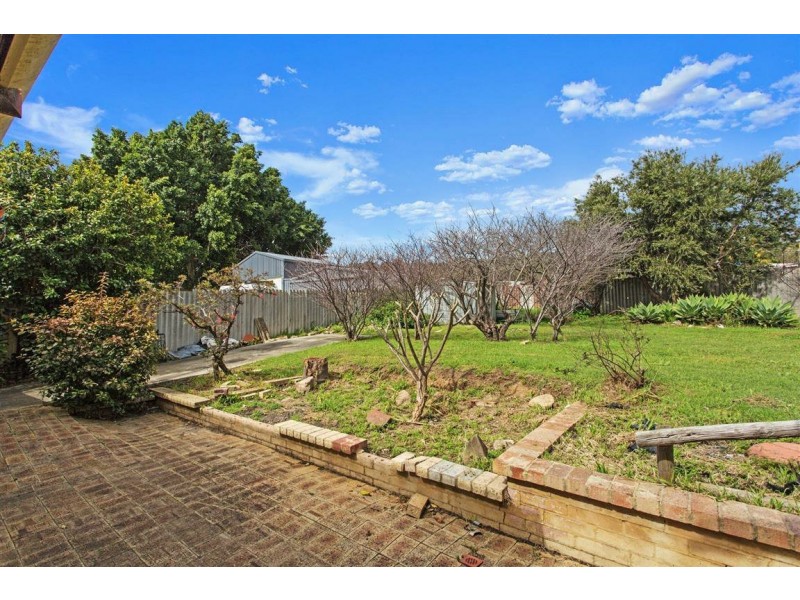 139 Brookton Highway, Kelmscott WA 6111