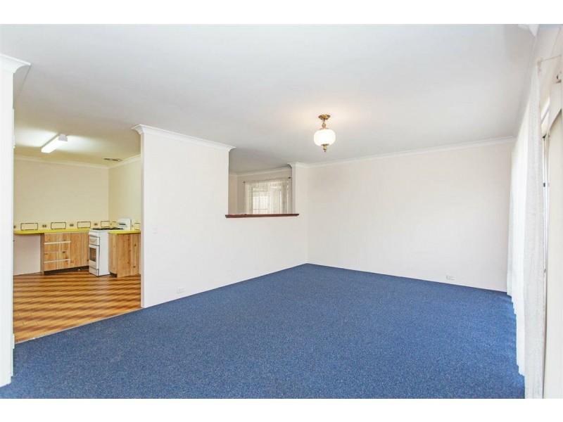 139 Brookton Highway, Kelmscott WA 6111