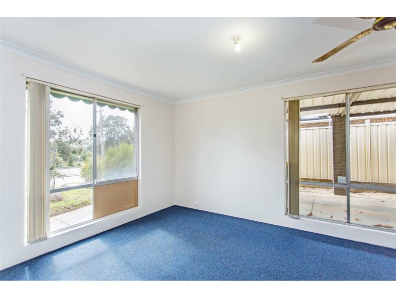 139 Brookton Highway, Kelmscott WA 6111