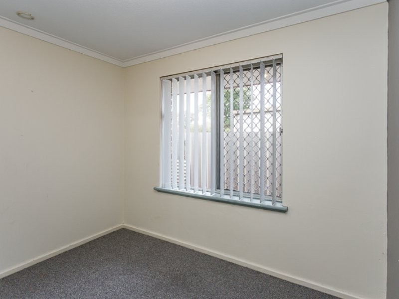 11 Warrina Place, Armadale WA 6112