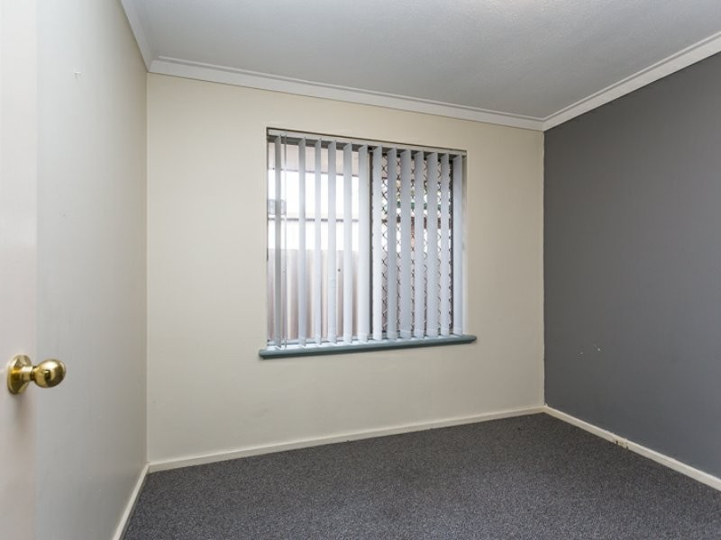 11 Warrina Place, Armadale WA 6112