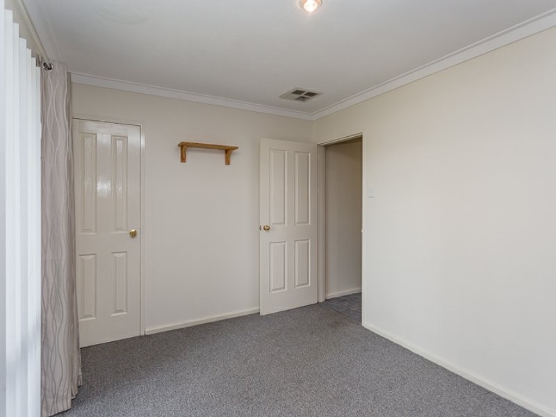11 Warrina Place, Armadale WA 6112